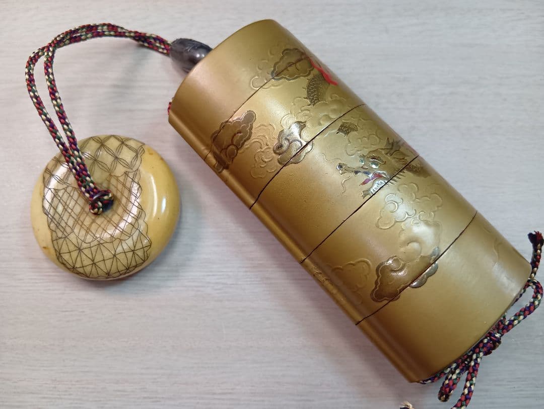 印籠／極上美品饅頭根付／在銘緒締め玉