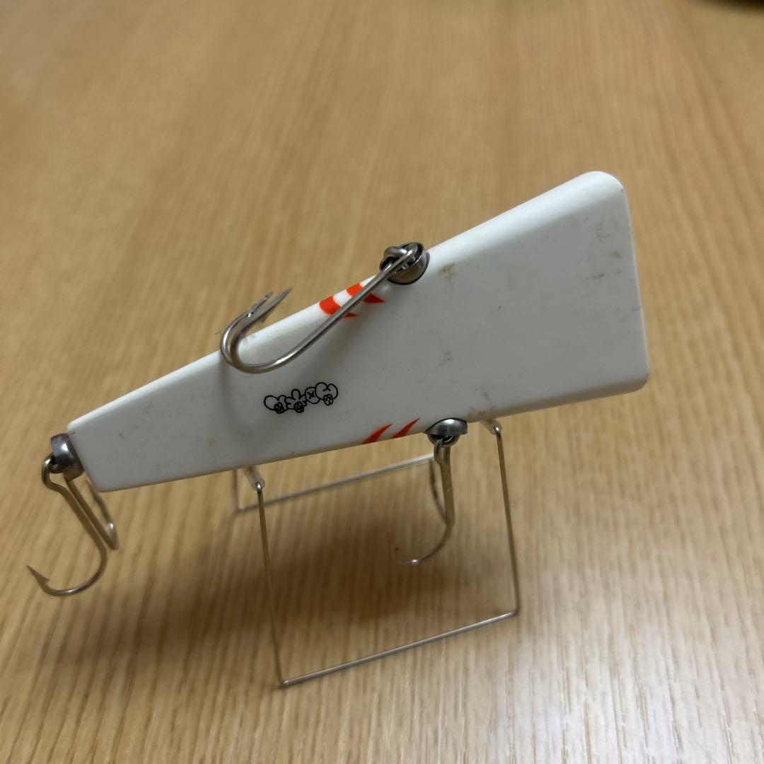 グロデベ　オベリスク