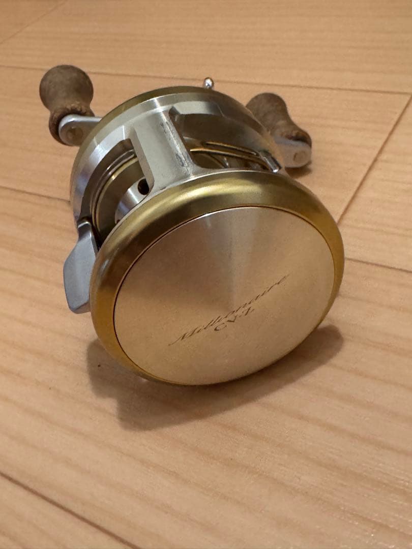 ダイワ　ミリオネア CV-Z 205L《値下げ⭐︎早い者勝ち》