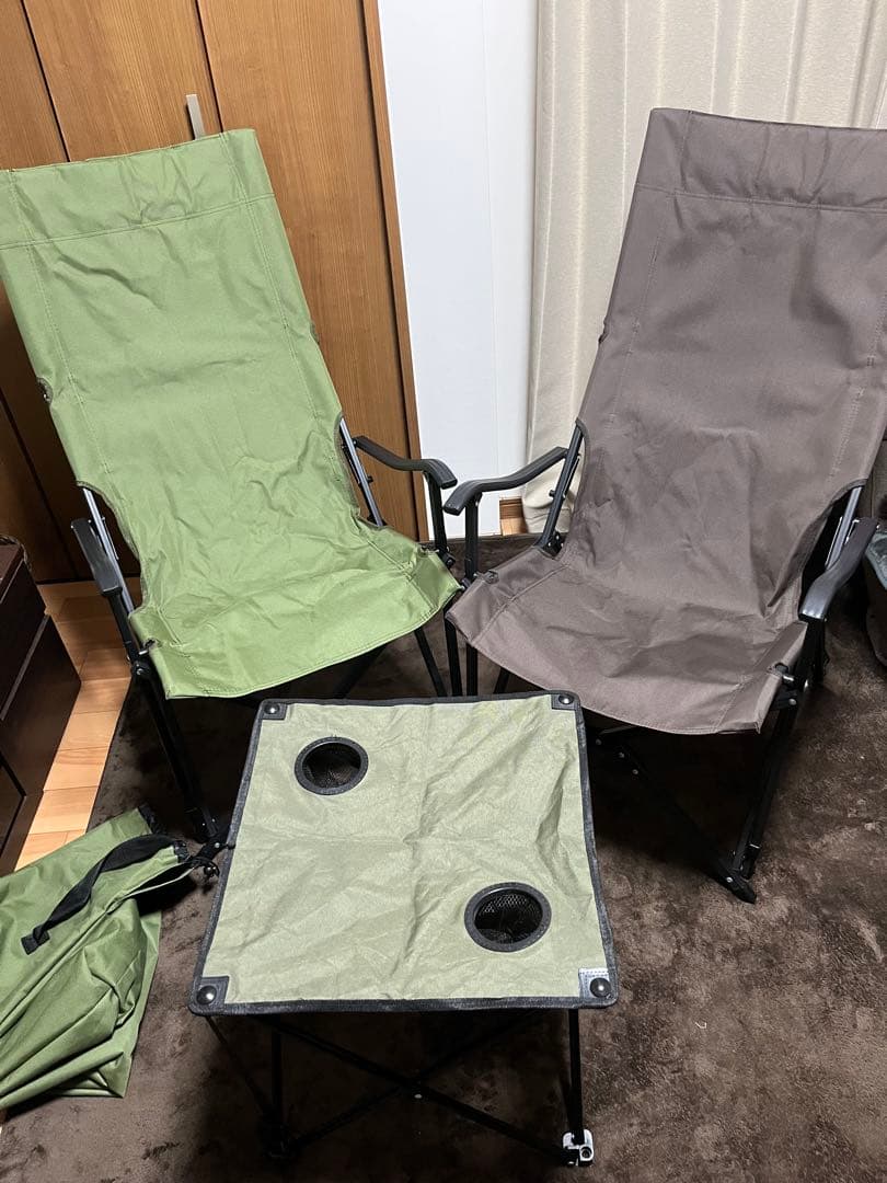 アウトドア用ハイバックチェア2脚とテーブルセット