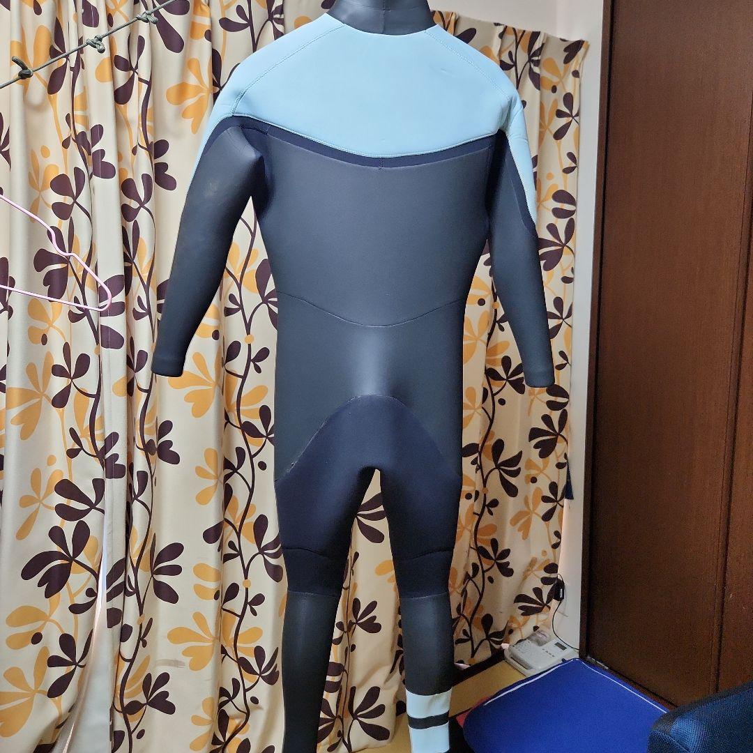 【メロー、MELLOW】セミドライウェットスーツ　MLサイズ