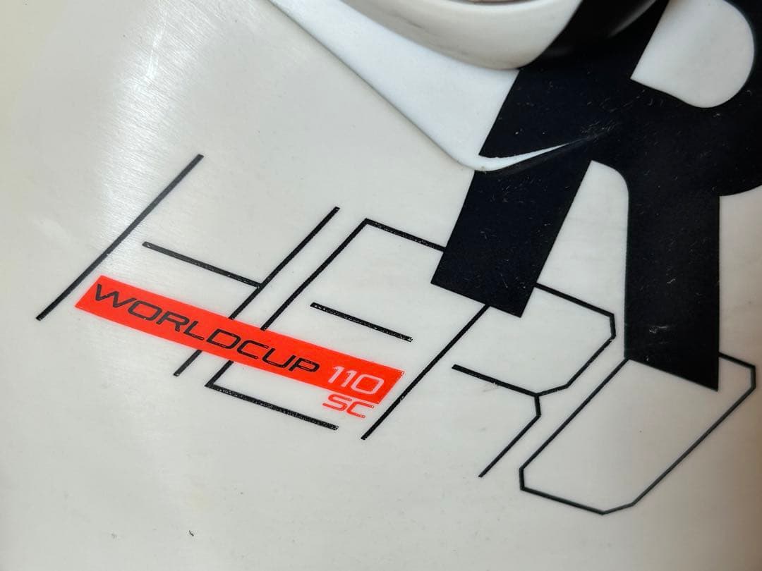 ROSSIGNOL スキーブーツ 21-21.5㎝　HERO WORLD CUP