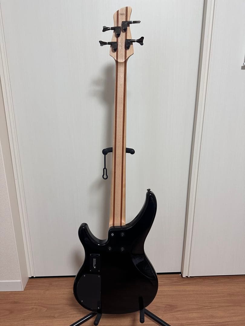 YAMAHA TRBX304 BL エレキベース