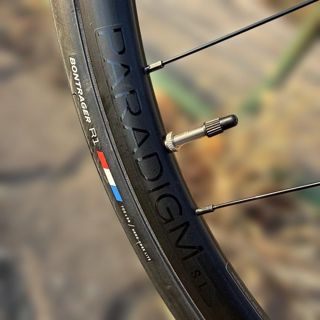 《美品》TREK Madone SL5 Gen8 105Di2 サイズM