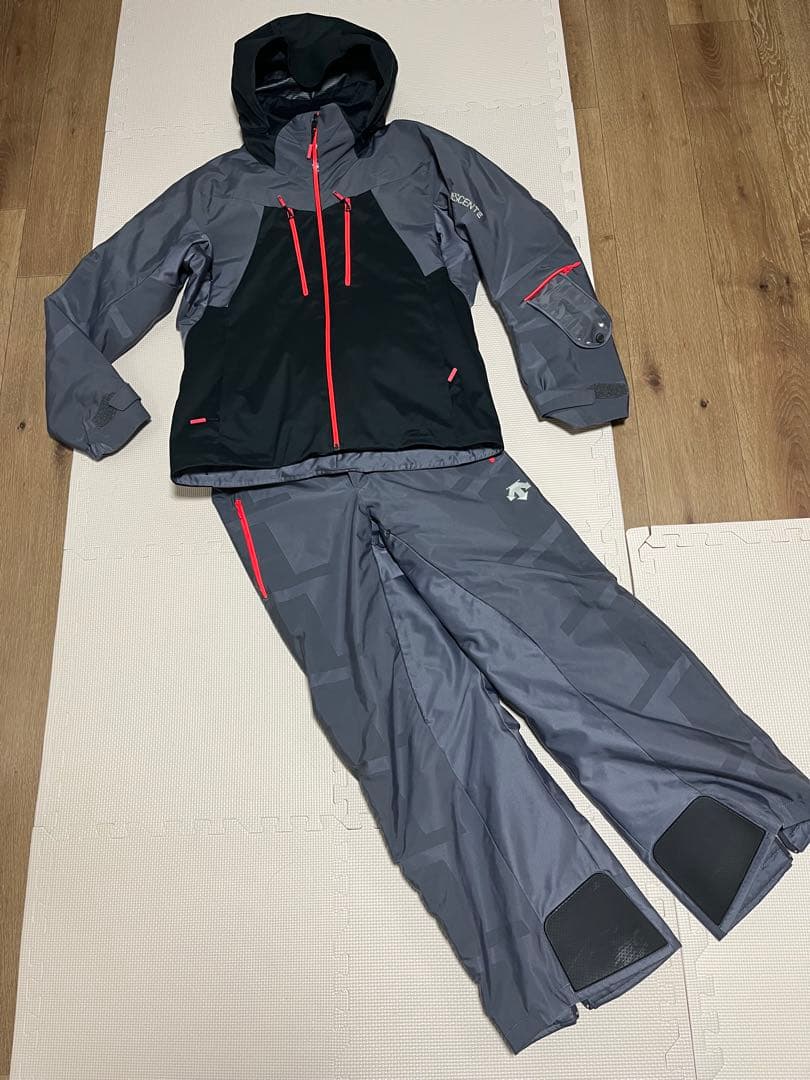 DESCENTE S.I.O スキーウェア上下セット　Mサイズ