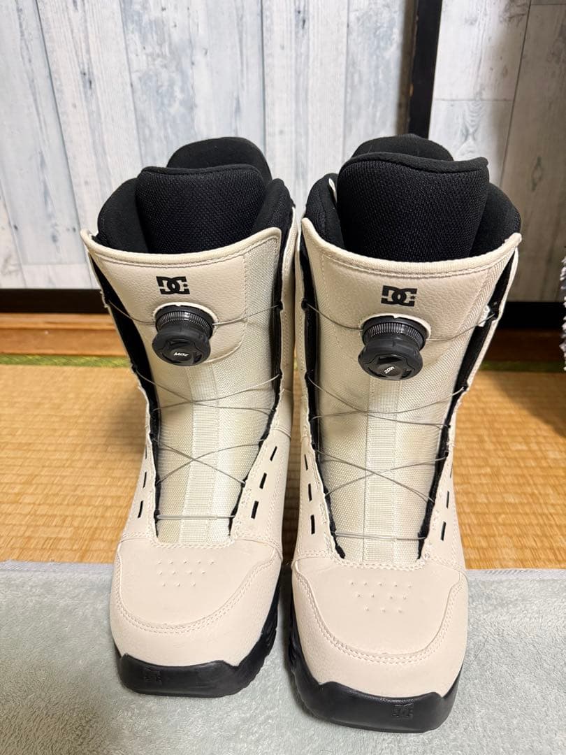 ち*ん様 シ*ブ様 DC スノーボードブーツ ボアシステム ホワイト