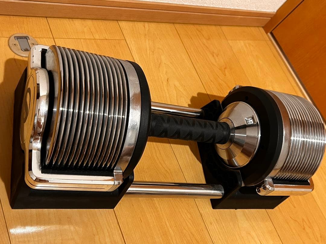 ①Lysin ライシン 可変式ダンベル 3〜32kg