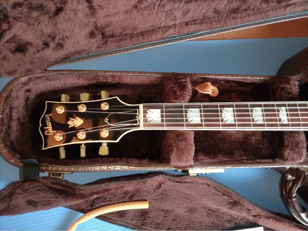 美品GibsonJ-200 1993年製（豪華ブラウン鍵付純正ハードケース付）