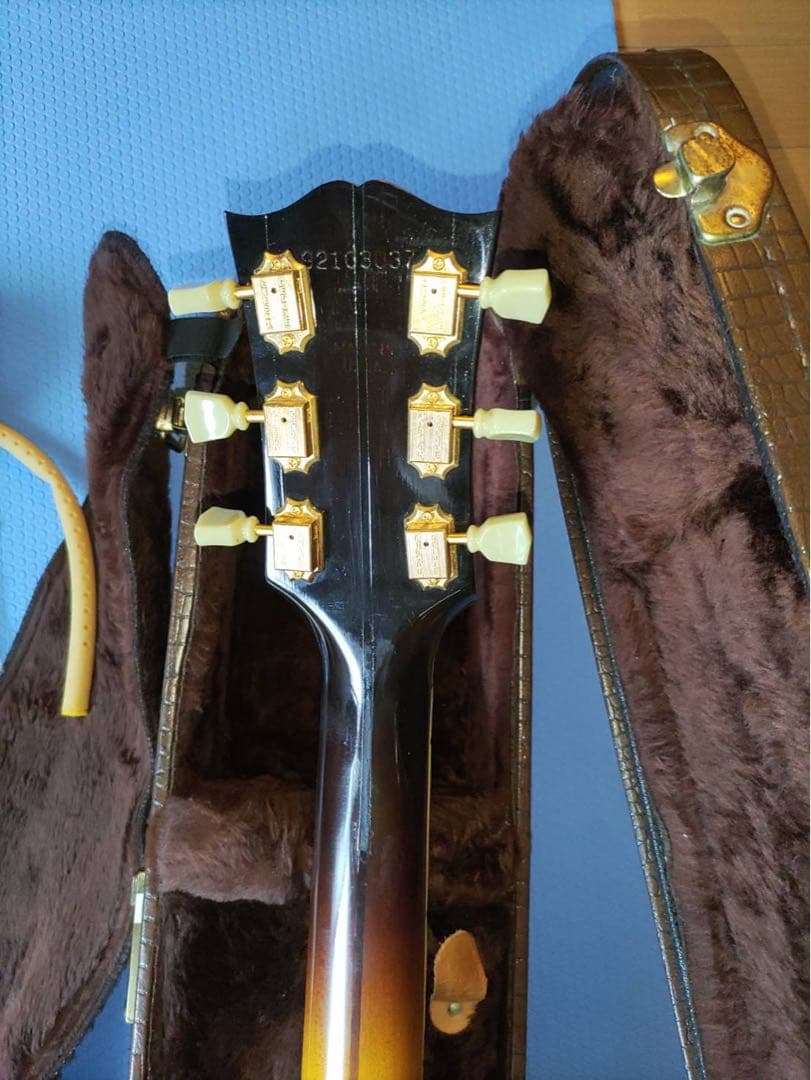 美品GibsonJ-200 1993年製（豪華ブラウン鍵付純正ハードケース付）
