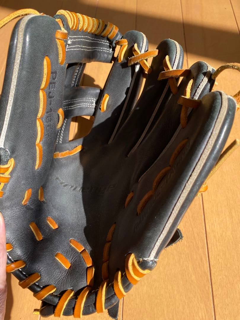 【美品】小学生使用 硬式用 グローブ（ブラック×ブラウン）