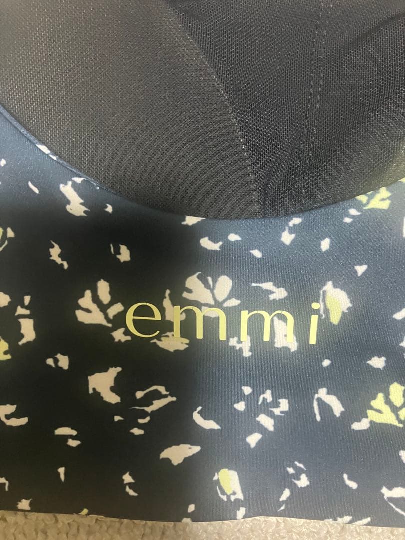 emmi yoga ネイビーイエローセットアップ　上下