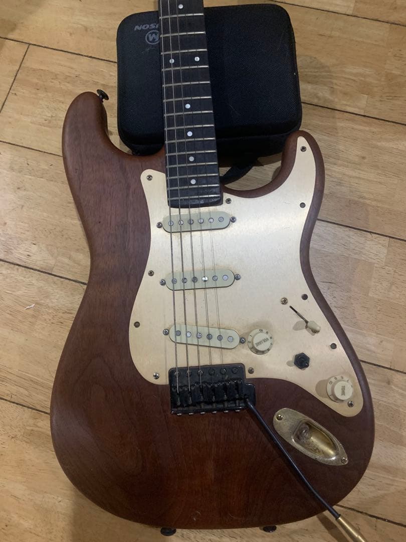 A*x様 ストラトタイプ 自作コンポーネントギター