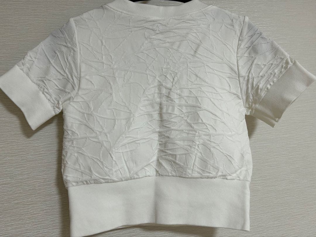 SUKALA ジオメトリックショートスリーブトップス