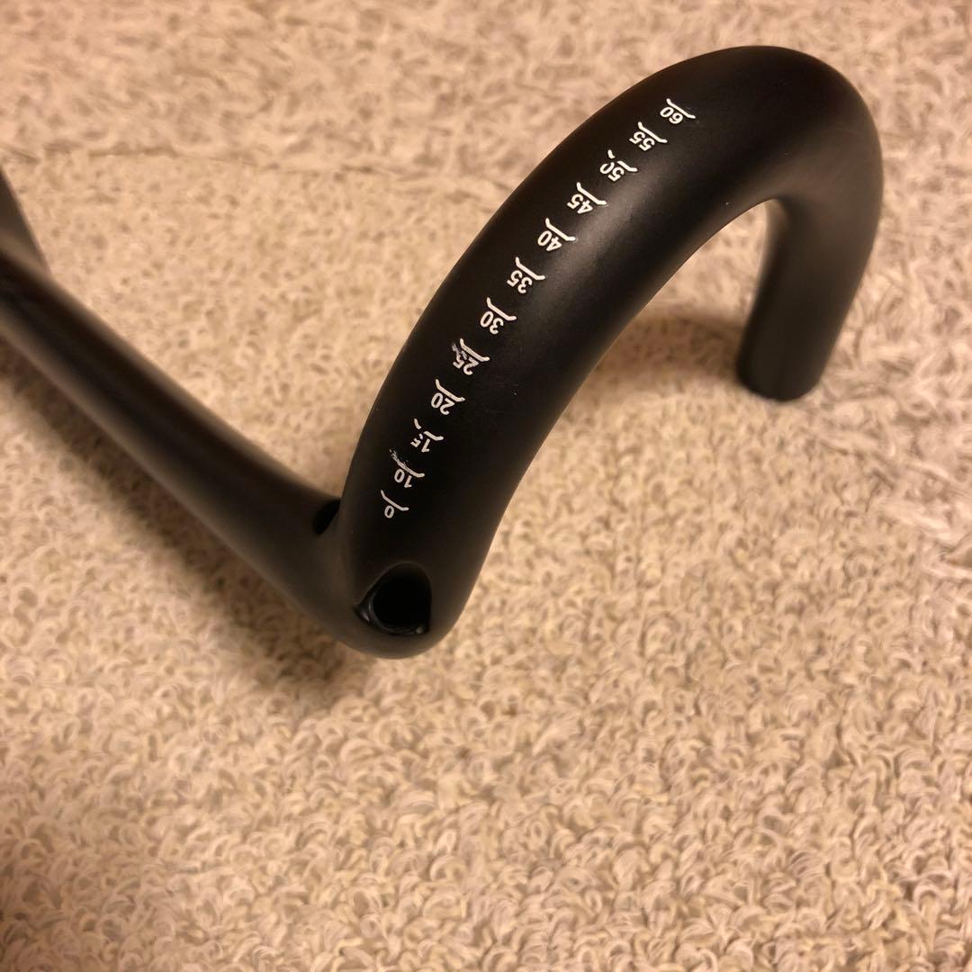 TNI エアロファースト　カーボンハンドルバー　幅400mm