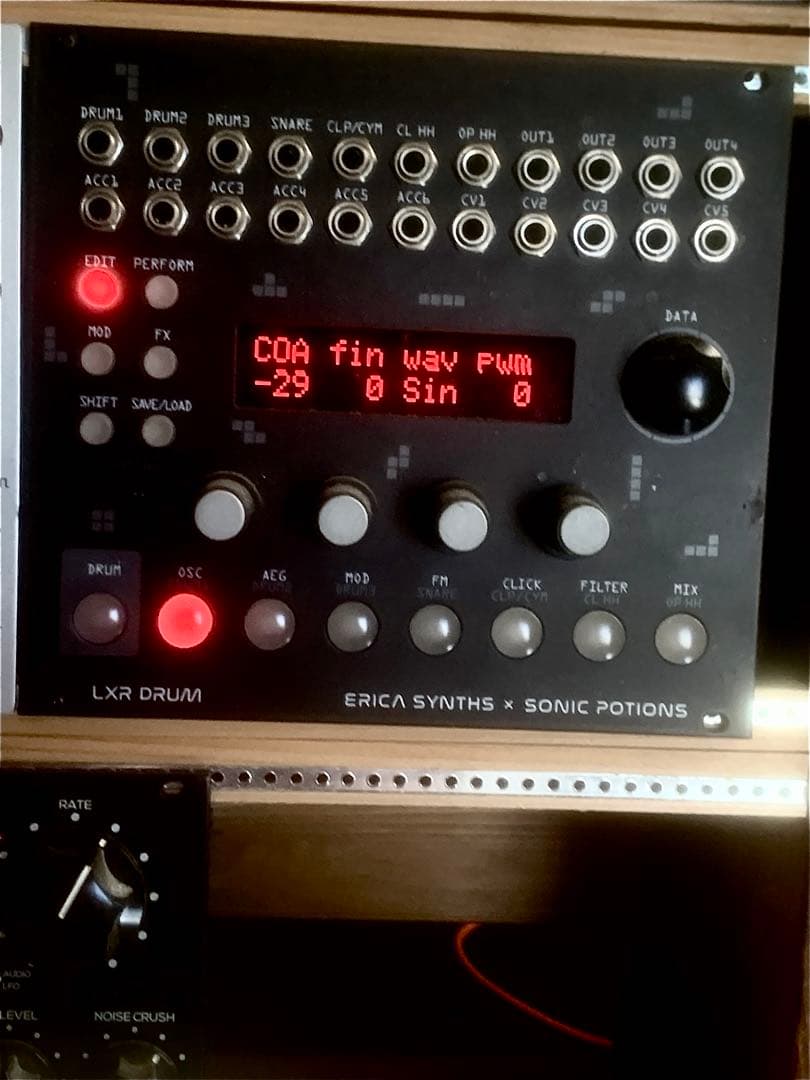 LXR-2 DRUM モジュラーシンセ　ユーロラック