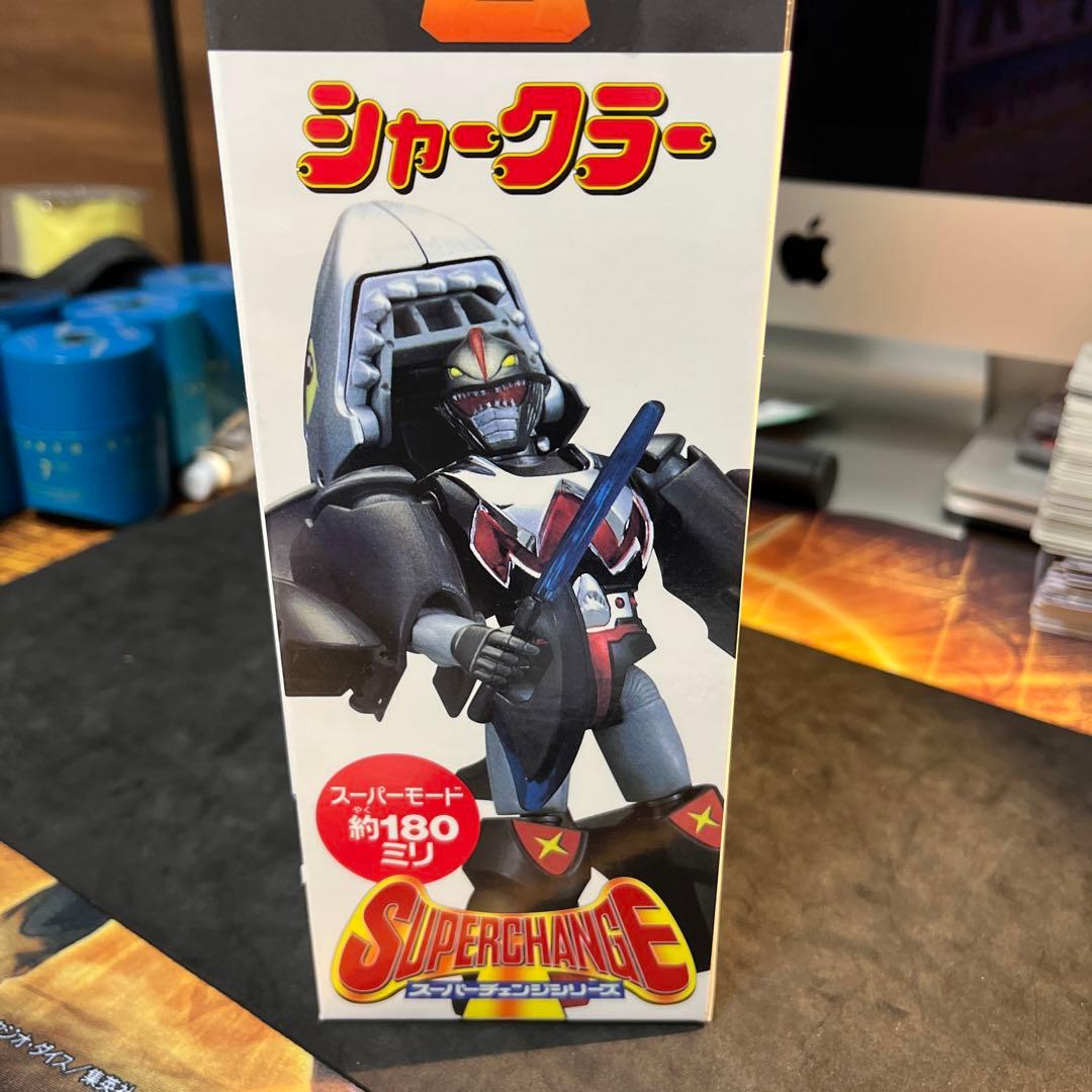 新品未開封箱美品 BANDAI　スーパーチェンジシリーズシャークラー