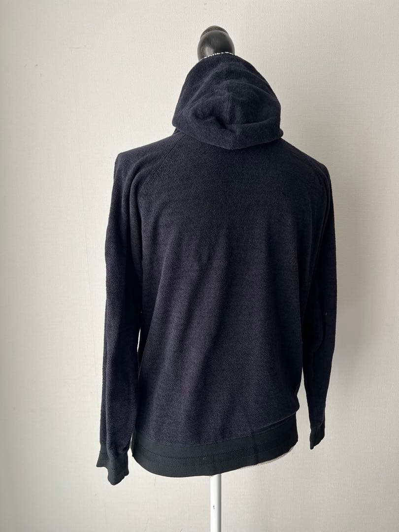 パーリーゲイツ　ネイビーロゴラインパーカー