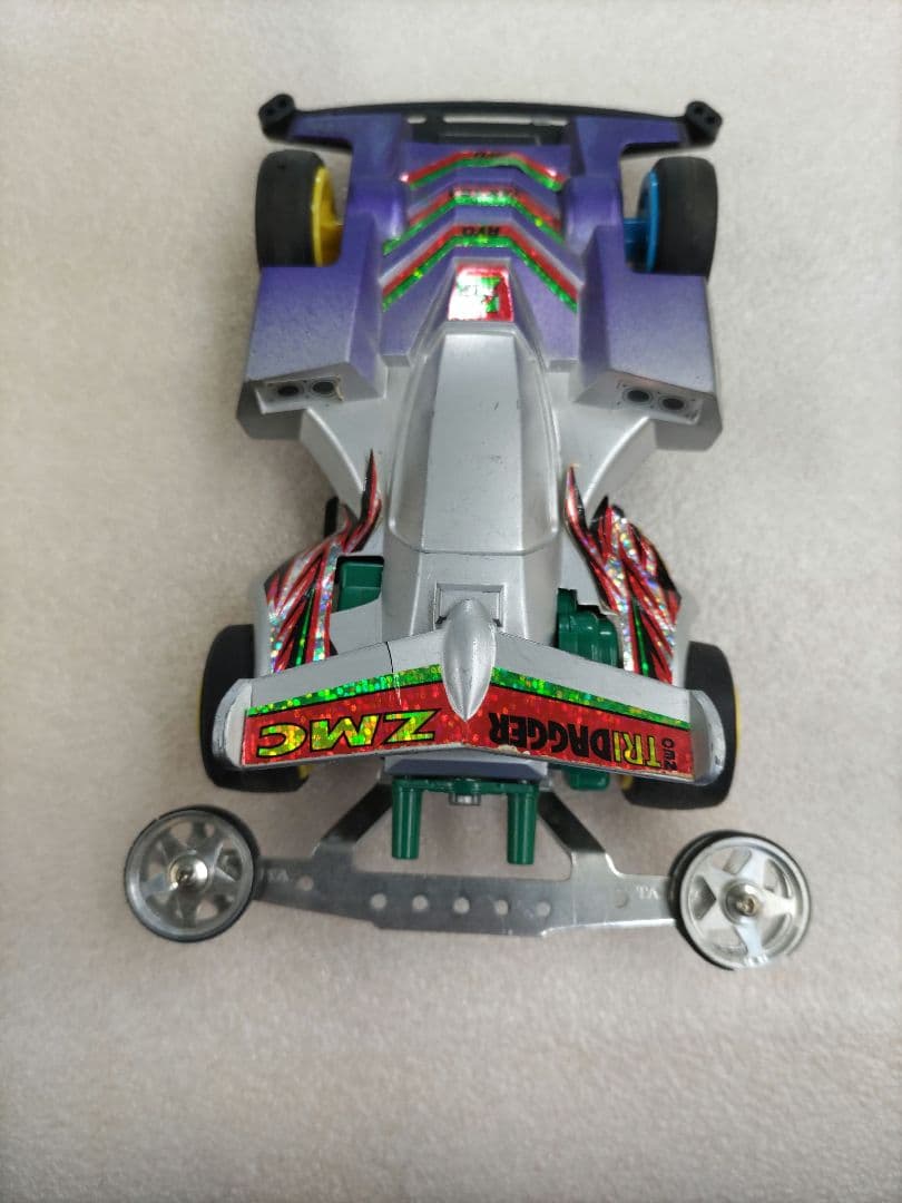 ミニ四駆　５台セット　TAMIYAのボックス付き　パーツ類多数