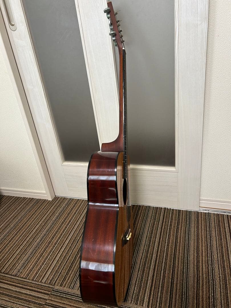 Morris モリース　MF201Nアコースティックギター　硬質ケース付き