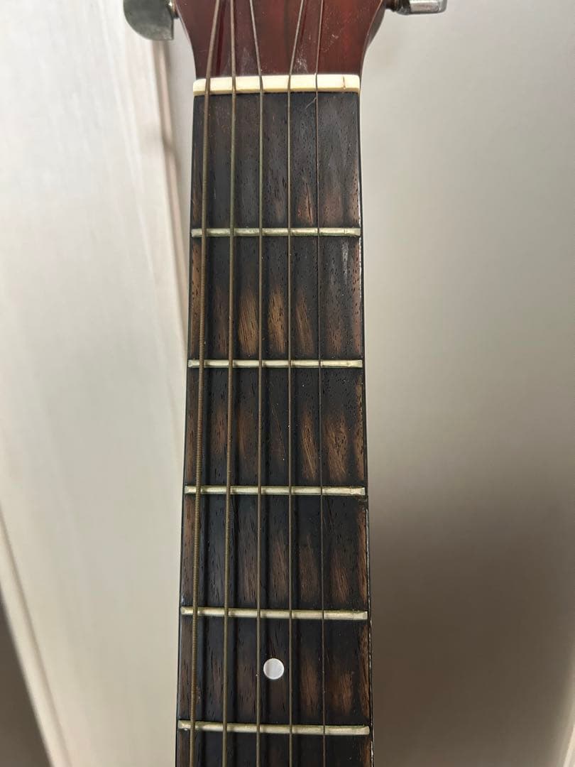 Morris モリース　MF201Nアコースティックギター　硬質ケース付き