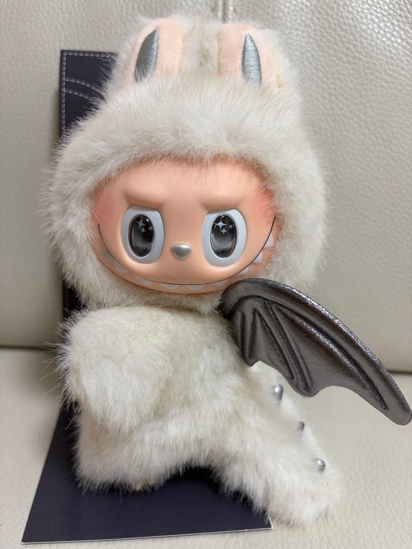 【白いと茶色】海外限定　ジモモ　JIMOMO ラブブ　labubu