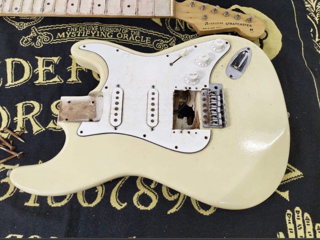 り*さ様 日本製 スキャロップ加工ネック ボディ アッセンブリ ストラトキャスタ