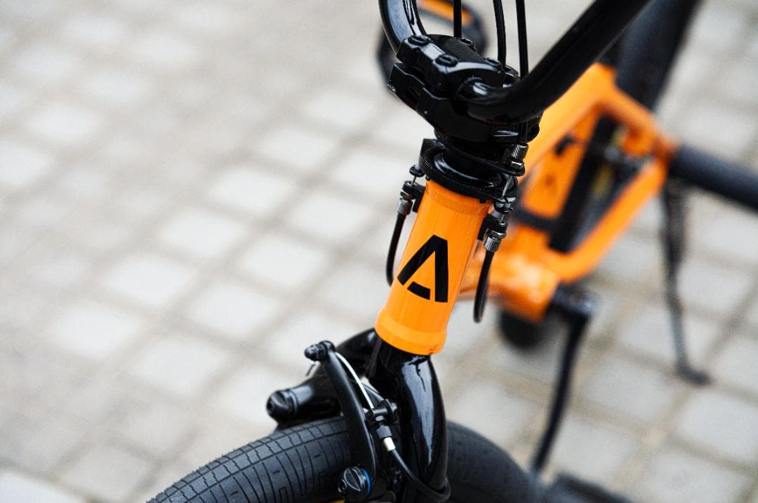 ARESBIKES ADIT 18インチ BMX