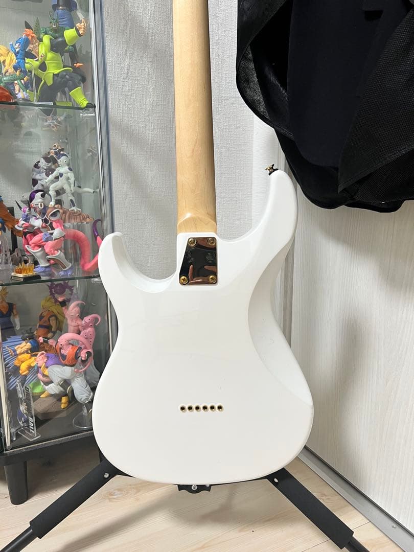 【ホワイト×ゴールド】GrassRoots エレキギター
