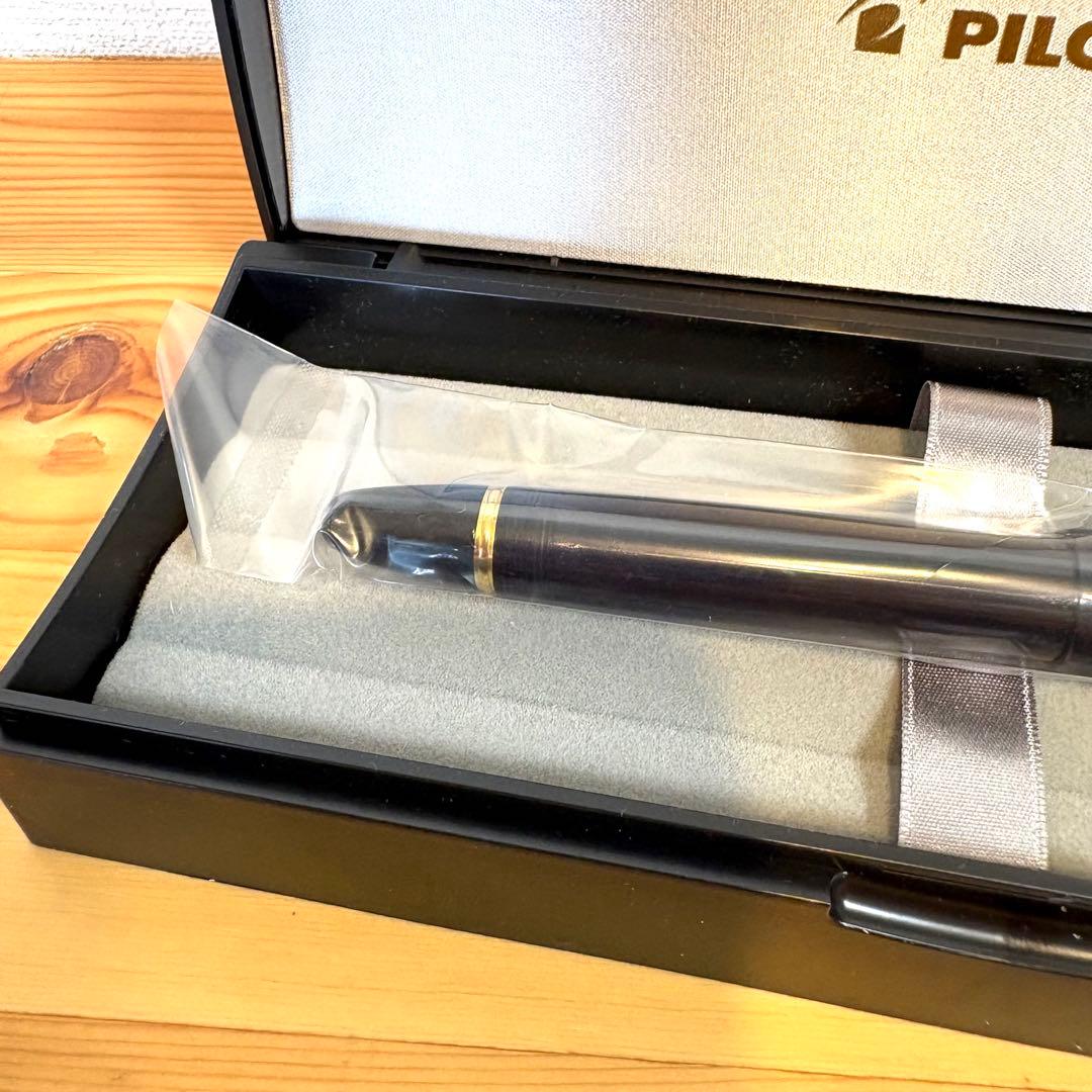 Pilot パイロット カスタム823 万年筆 中字(M) 黒 FKK-3MRP