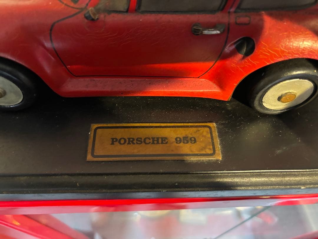 Porsche 959 モデルカー 赤　木製