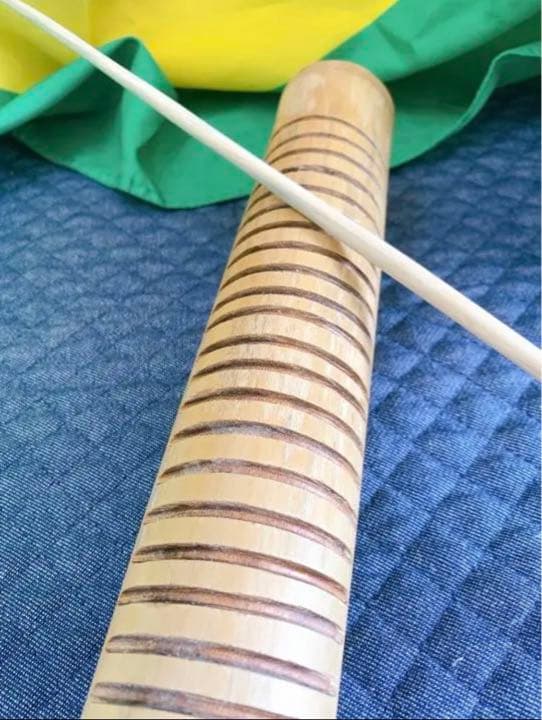 カポエイラ　ヘコヘコ　民族楽器　reco-reco capoeira