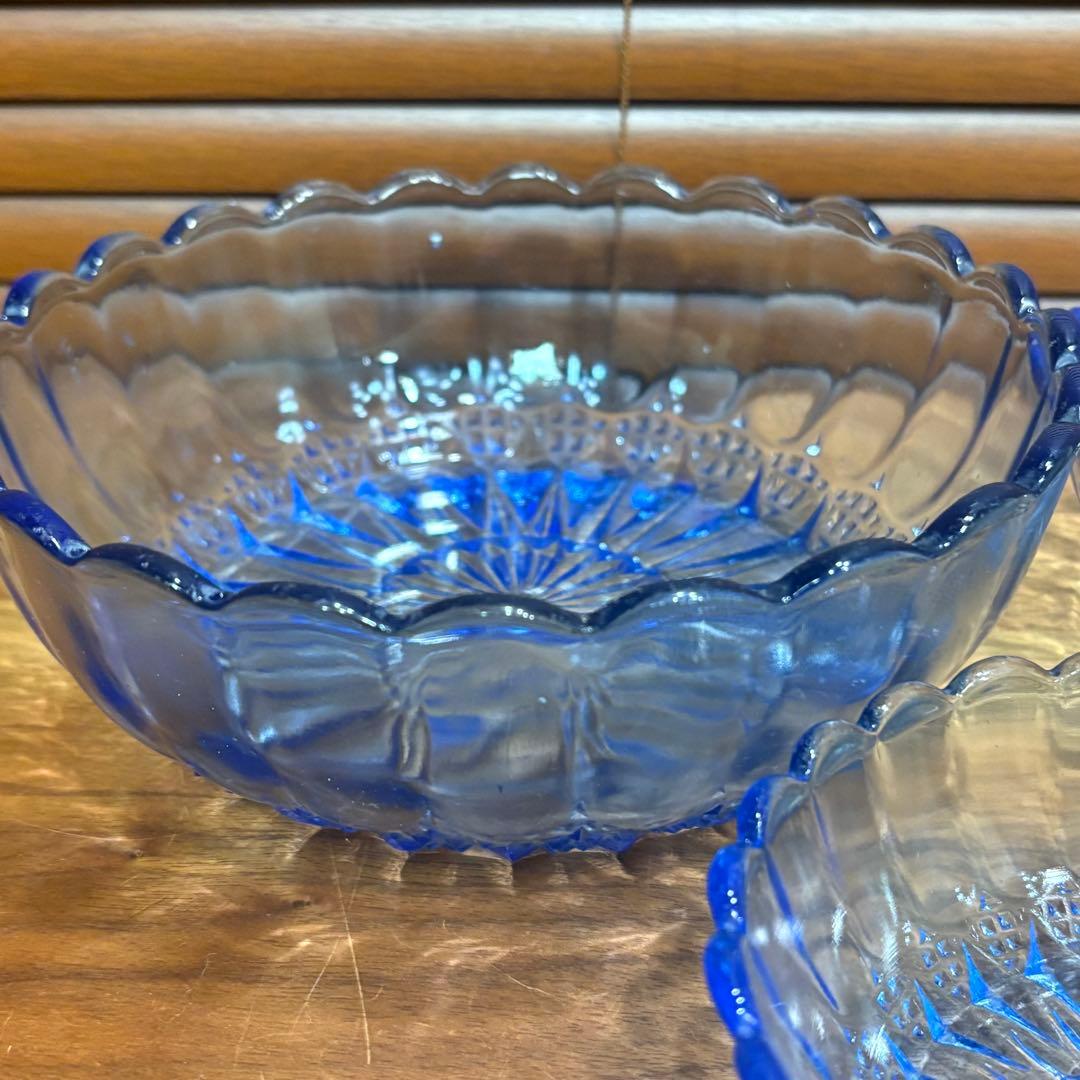 昭和レトロ　プレスガラス　三つ重ねどんぶり