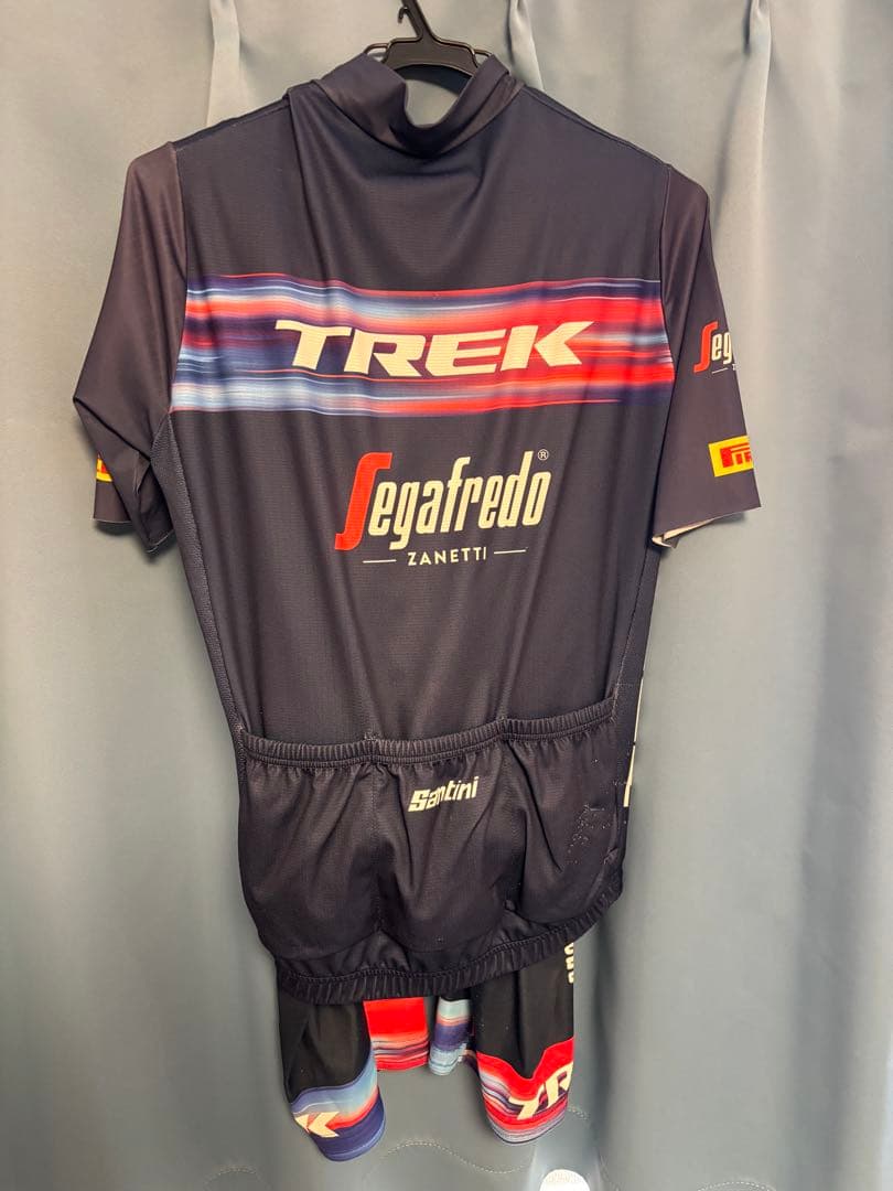 TREK-SEGAFREDO トレック・セガフレード チームジャージ　上下セット