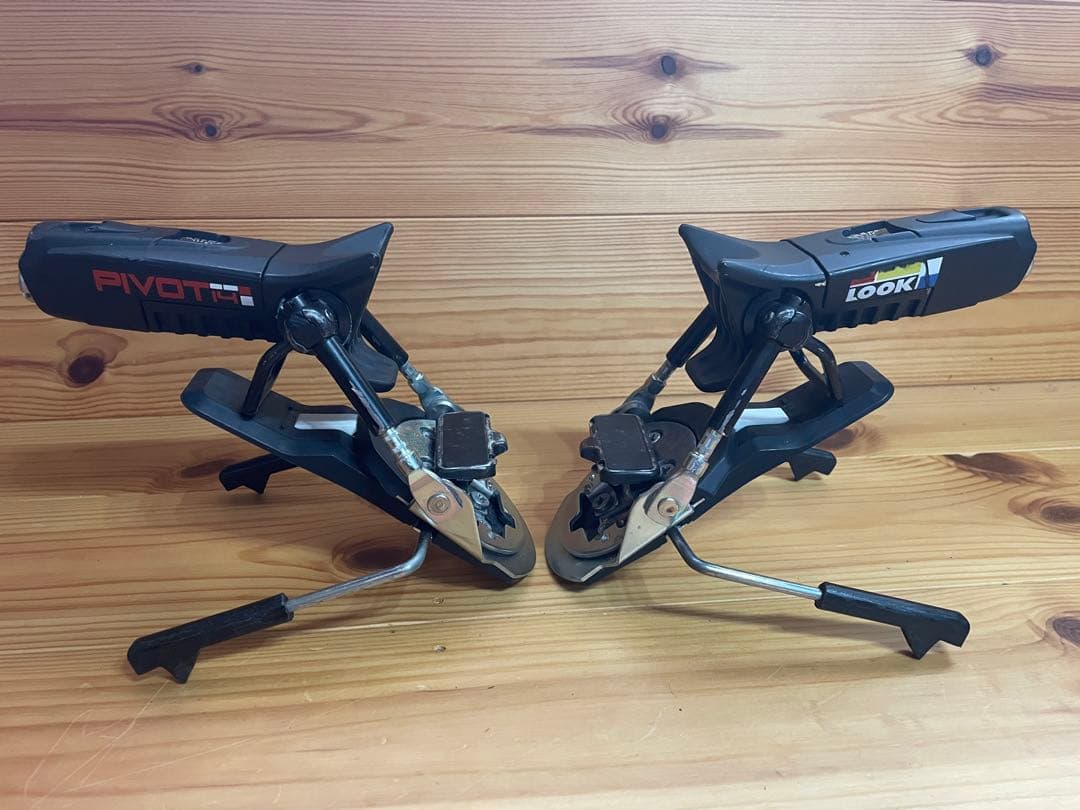 スキー LOOK Pivot 14