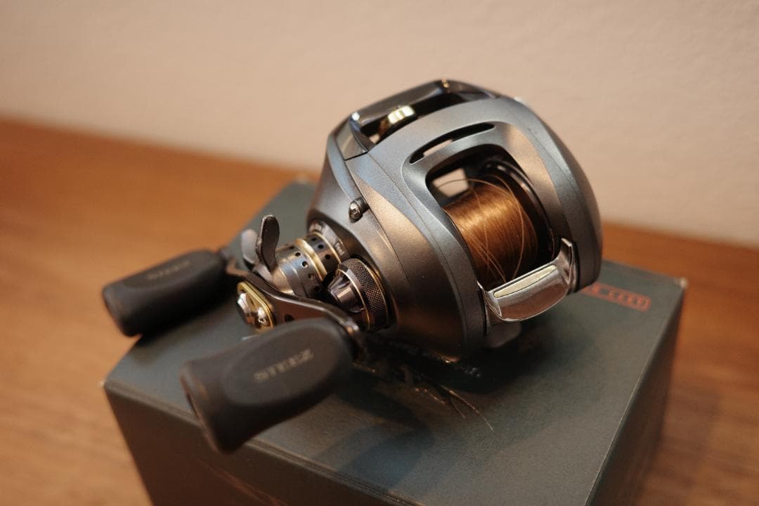 【美品】Steez 100HL ベイトリール 左ハンドル 中古