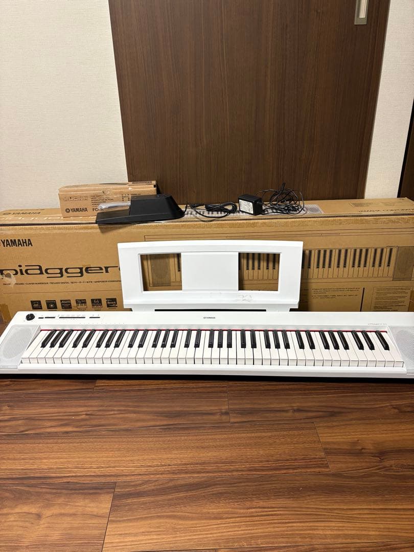 ヤマハ YAMAHA 電子キーボード piaggero ホワイト NP-32WH
