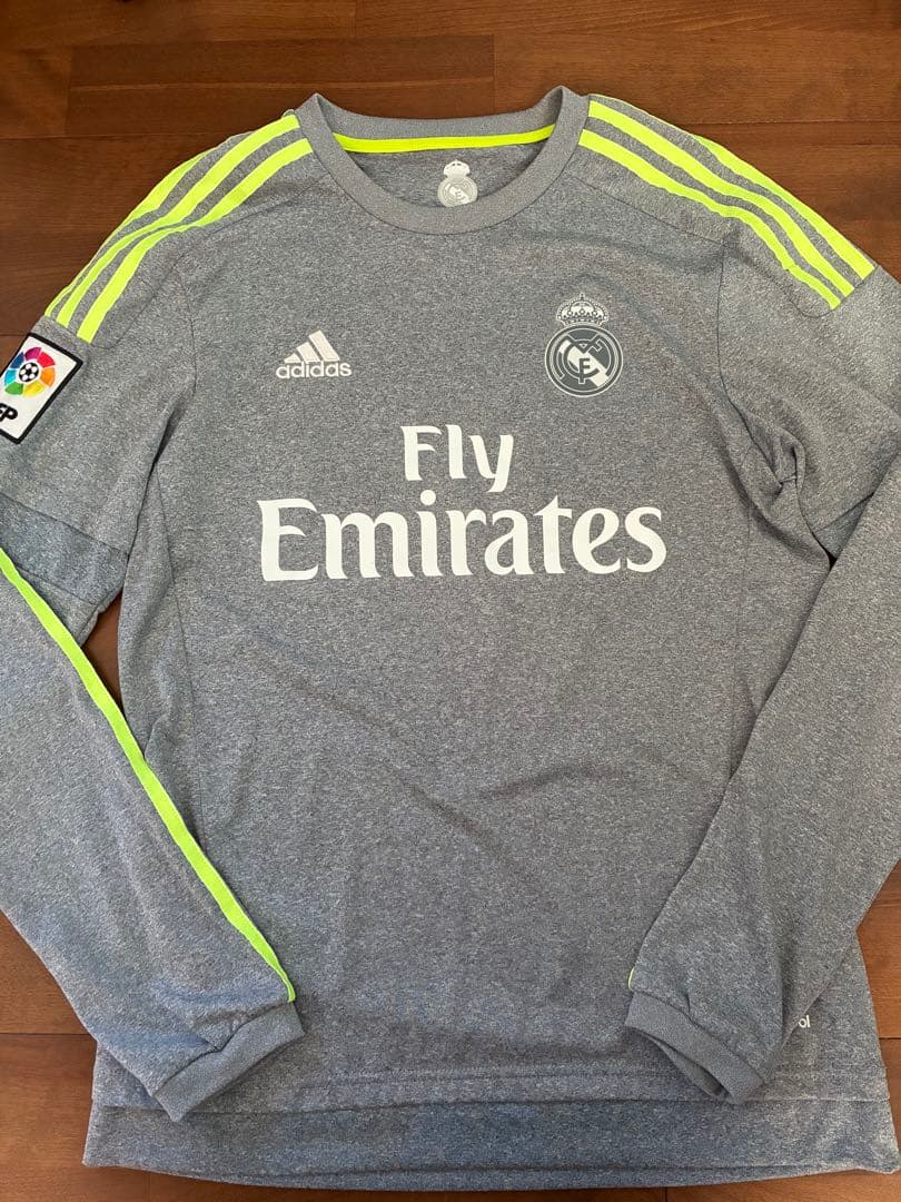 adidas レアル・マドリード 長袖シャツ &パンツ・ソックス