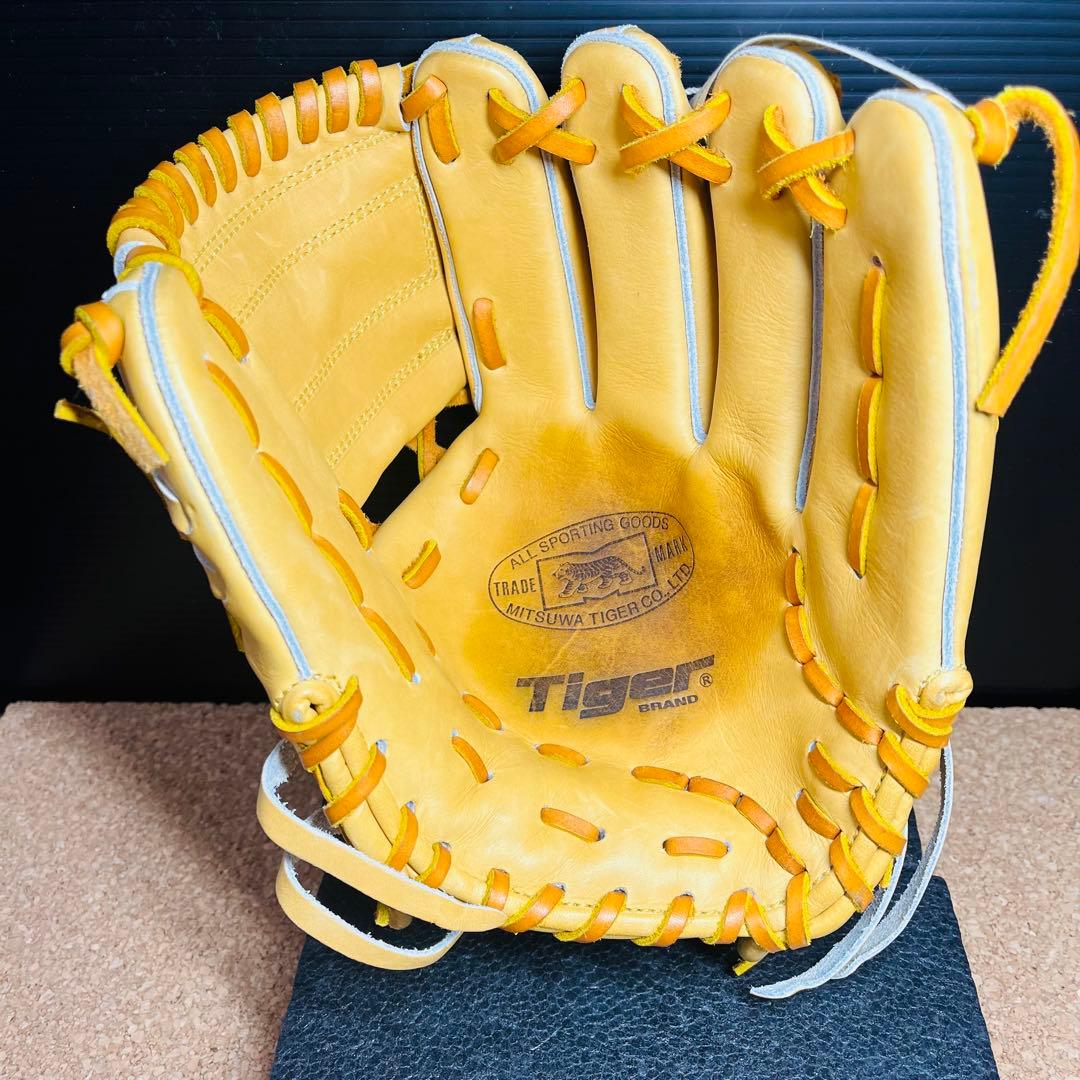 【未使用】美津和タイガー硬式野球ニ塁手用グローブHGFM13SIー401 右投げ