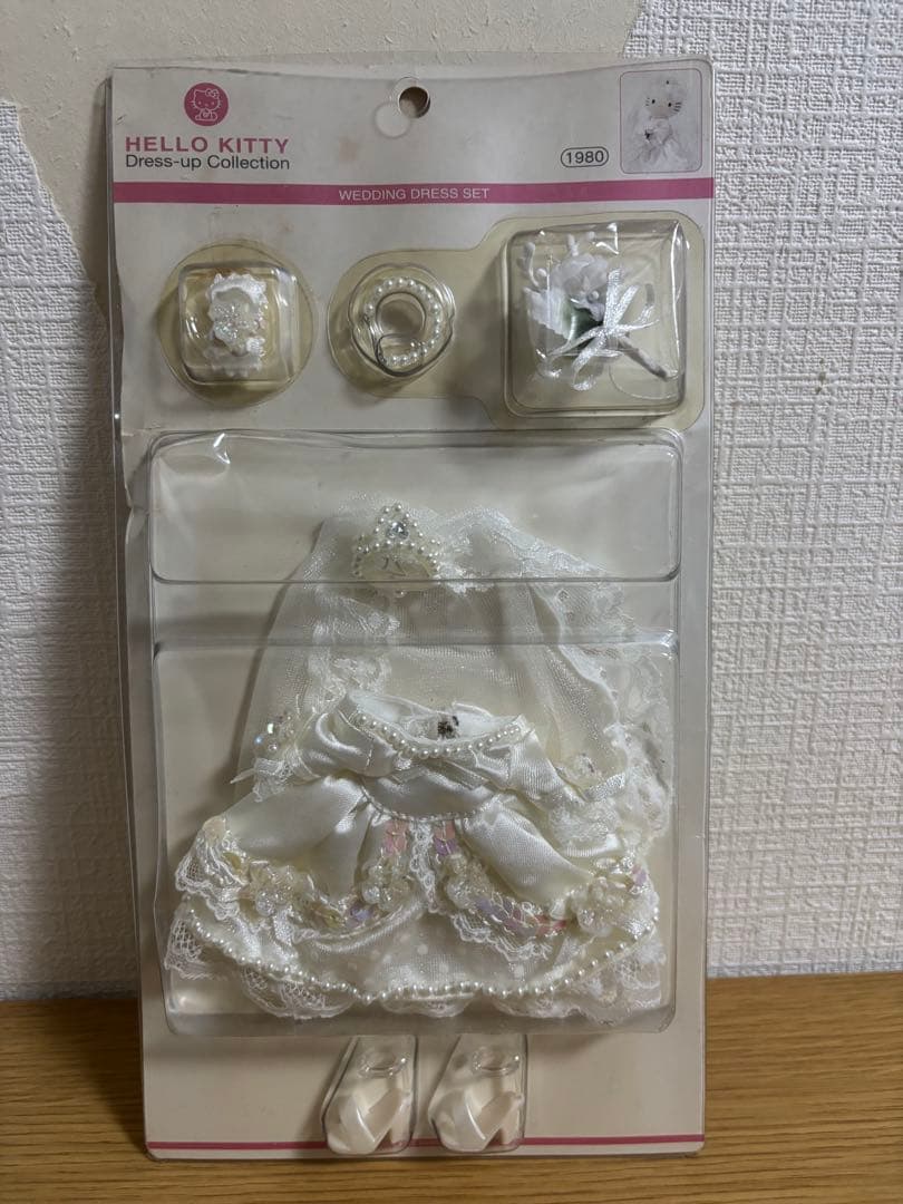 激レア　ハローキティ ドレスアップコレクション ウェディングドレス　#1
