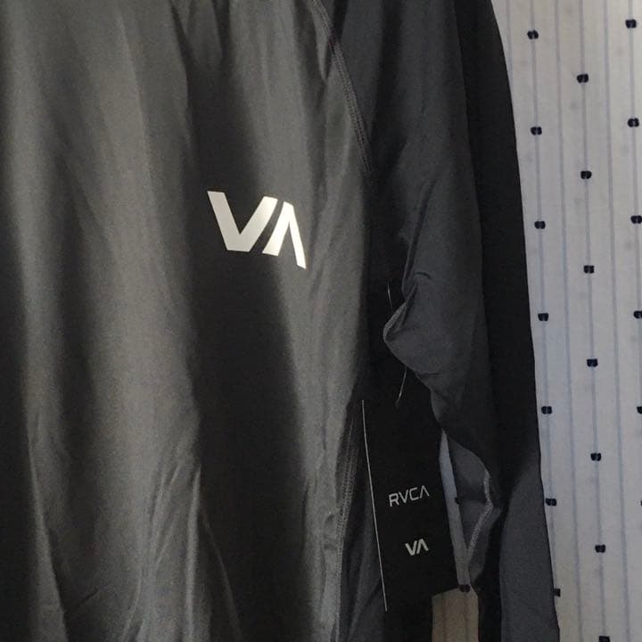 RVCAルーカUS限定ラグランロングスリーブラッシュガード M１点物