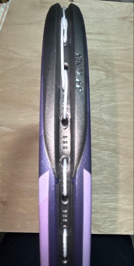 美品　YONEX 新色ミッドナイトネイビー、パーセプト 100 G2