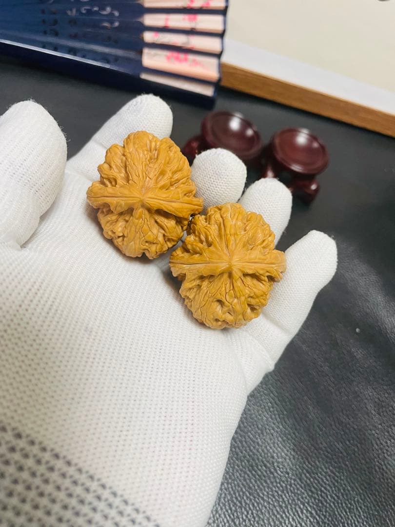 厚揚げNo.406❤️遊ぶクルミ　文玩核桃 希少変高級種红锦鲤