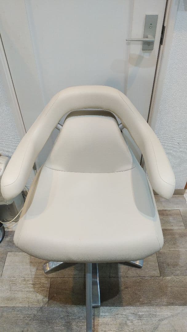 タカラベルモント　セット椅子①