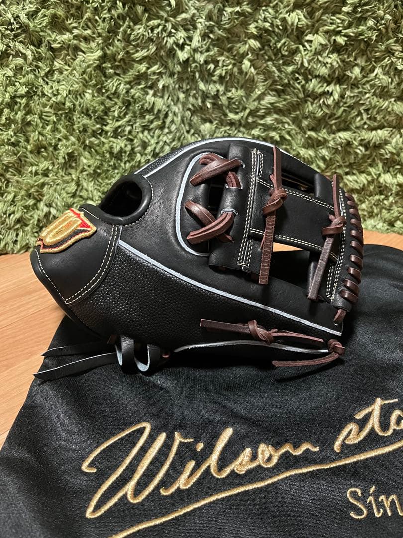 未使用⚫︎ウィルソンスタッフデュアル 硬式内野手用グラブ 86型 ブラックSS
