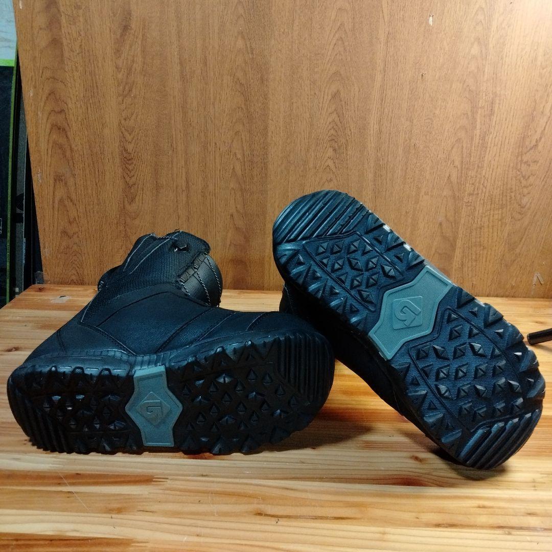 美品　BURTON　バートン 　スノーボードブーツ　26052