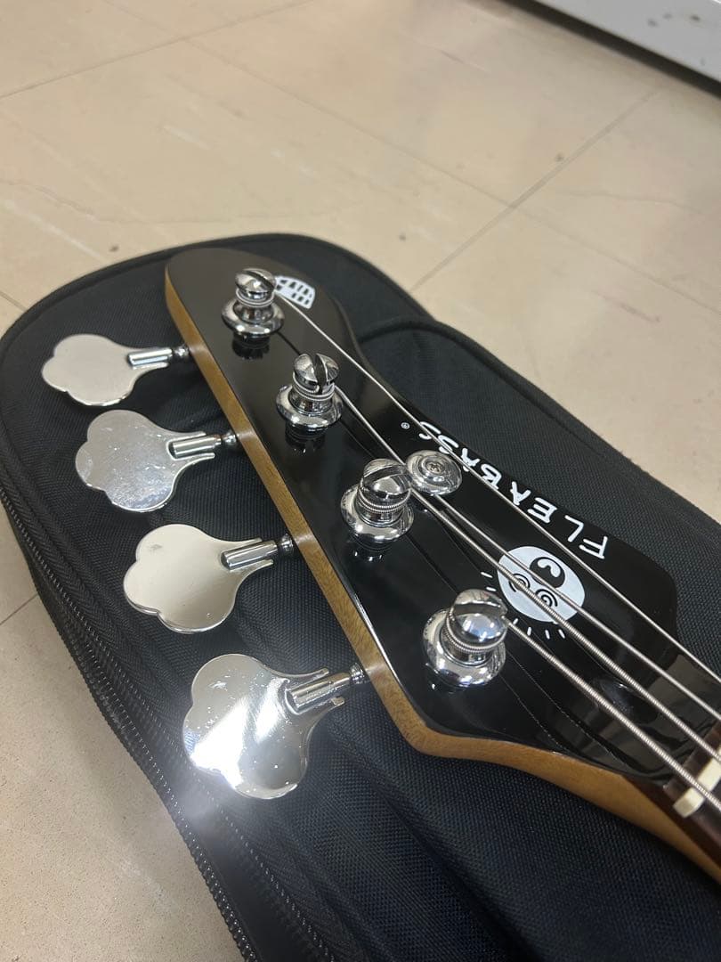 \"最終値下げ\" FLEABASS MODEL BLACK ミニアンプ付き