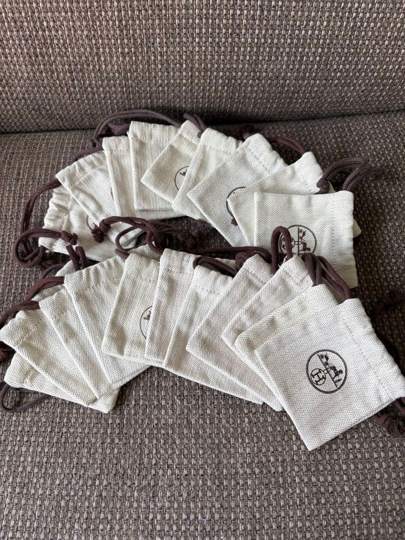 正規品　美品エルメス 巾着 保存袋 ポーチ 小物入れ（9x9cm）20枚セット