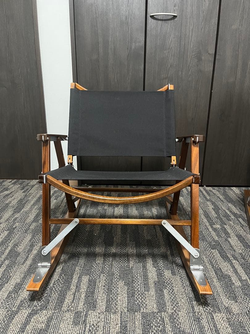 カーミットチェア　ウォールナット① ロッキングベース　アームレスト