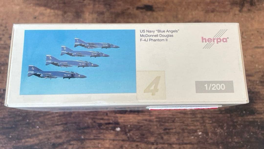 F-4Jファントム アメリカ海軍 デモチーム 「ブルーエンジェルス」 4番機
