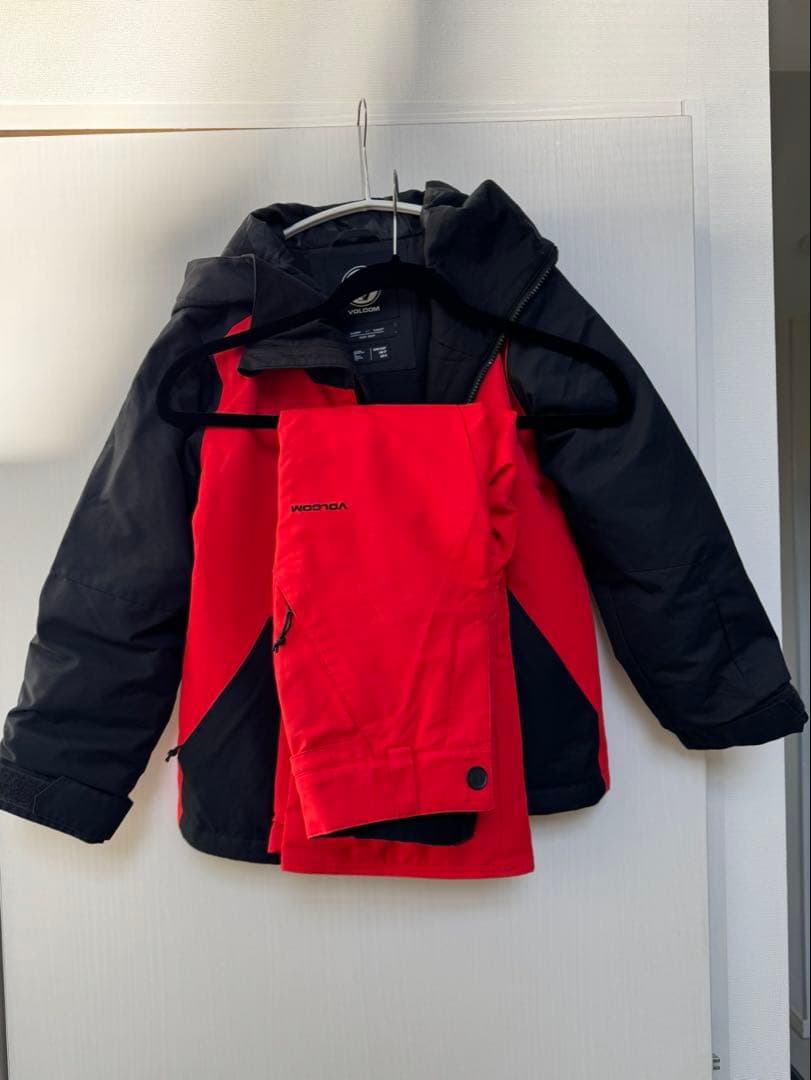 volcom スノーボードウェア 上下セット